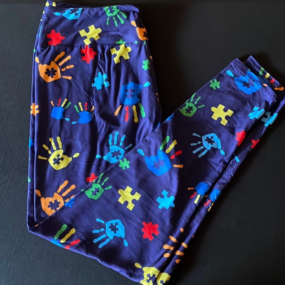 Autism Hand Puzzle Buttery Soft New Boutique Leggings.